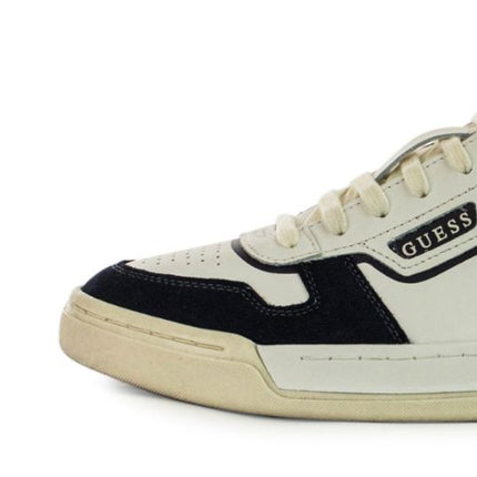 Collection image for: Guess