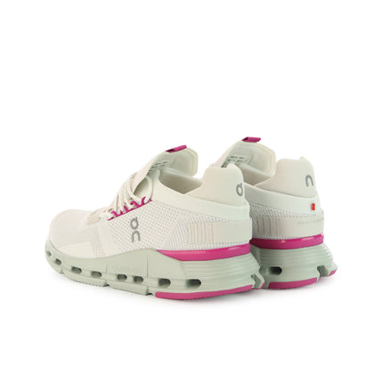 On Wmns Cloudnova 26.98125-