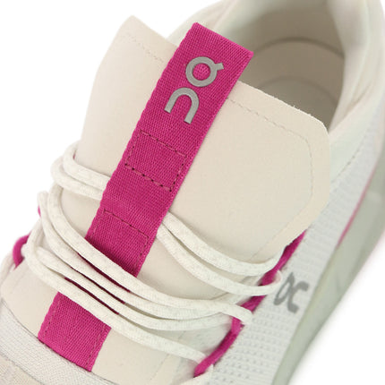 On Wmns Cloudnova 26.98125-