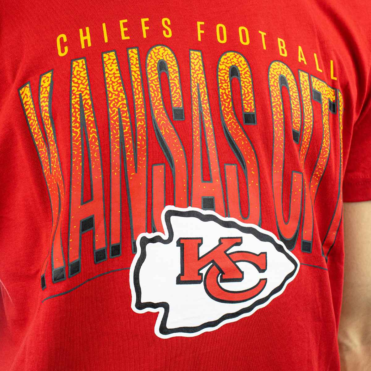 Fanatics Kansas City Chiefs NFL Team Arch Graphic T-Shirt 108M-0484-7G-02L-