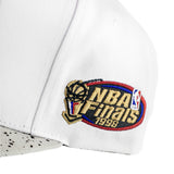 Mitchell & Ness Chicago Bulls NBA Cement Top Snapback Cap 6HSSMM20249-CBUWHSV-