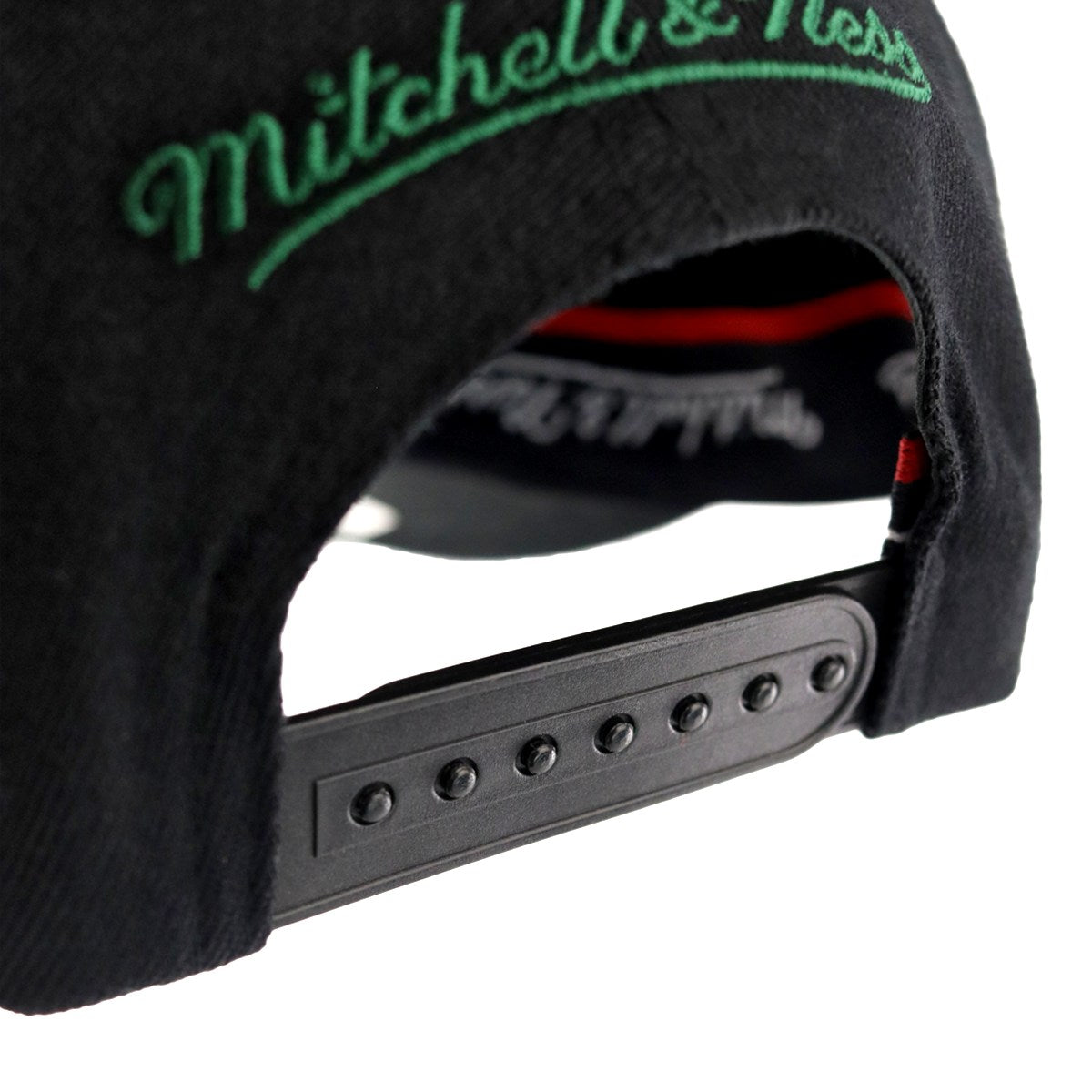 Mitchell & Ness Milwaukee Bucks NBA Team Logo HC CR Snapback Cap HHSSINTL1245-MBUBLCK-