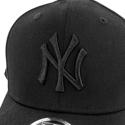 New Era New York Yankees MLB Tonal Black 9Fifty Stretch Snap Cap 12285240-