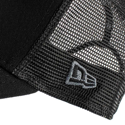 New Era Chicago Bulls NBA Black on Black Team Logo A-Frame Trucker Cap 12523913-