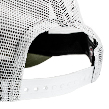 New Era New York Yankees MLB League Essential Trucker Cap 12523894-