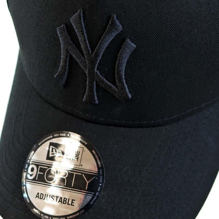 New Era New York Yankees MLB League Essential 940 Cap 80468932-