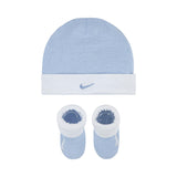 Nike Simple Swoosh Hat and Bootie 0 - 6 Monate LN0052-BG6-