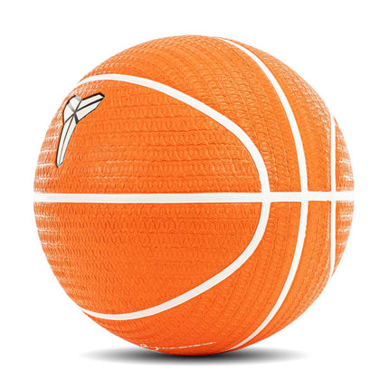 Nike Playground 8 Panel Kobe Bryant Basketball Größe 7 9017/52 8014 835-