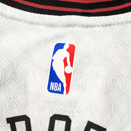 Nike Chicago Bulls NBA DeMar DeRozan #11 City Edition Replica Jersey Trikot EZ2B3BW1P-BULDD-