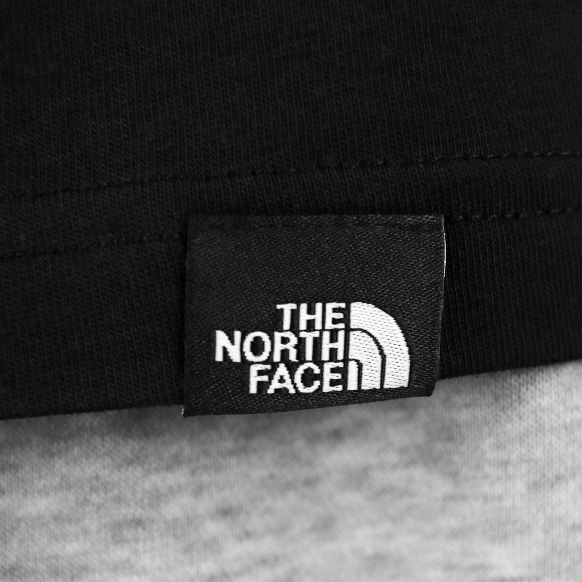The North Face Raglan Redbox T-Shirt NF0A3BQOKY4-