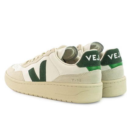 Veja V-90 O.T. Leather Extra White Cyprus VD2003384-
