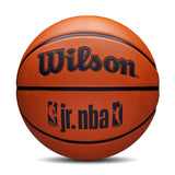 Wilson Junior NBA DRV Fam Logo Basketball Größe 6 WZ3013001XB6 - orange-schwarz