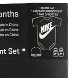 Nike Baby Set Futura Logo Box Mütze Strampler Socken Set 6-12 Monate MN0073-023-