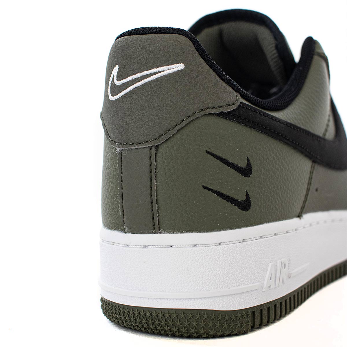 Nike Air Force 1 07 CT2300-300 - grün-weiss-schwarz – Brooklyn Footwear x  Fashion