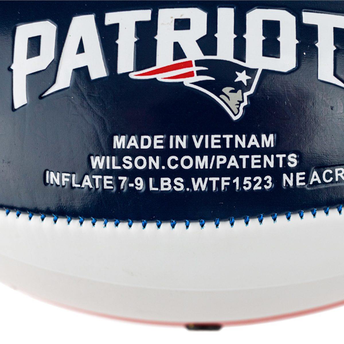 Wilson New England Patriots Mini NFL Team Peewee American Football WTF1523XBNE-
