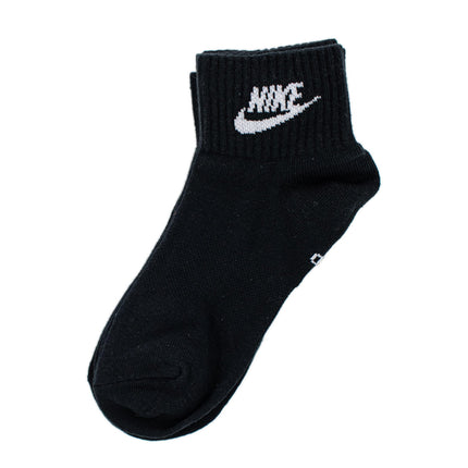 Nike Sportswear Everyday Essential Quarter Socken 3 Paar SK0110-010-