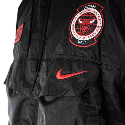 Nike Chicago Bulls NBA Courtside Lightweight Jacke CN0086-010-