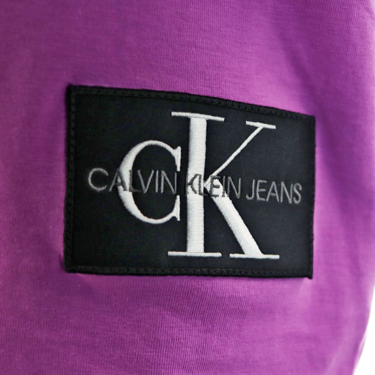 Calvin Klein Badge Turn Up T-Shirt J315319-VDR-