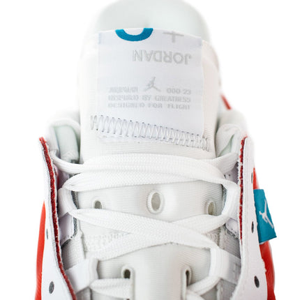 Jordan Delta 2 CV8121-600-