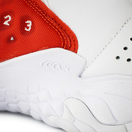 Jordan Delta 2 CV8121-600-