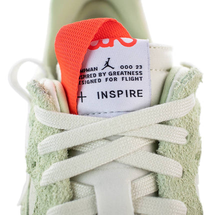 Jordan MA2 CV8122-300-