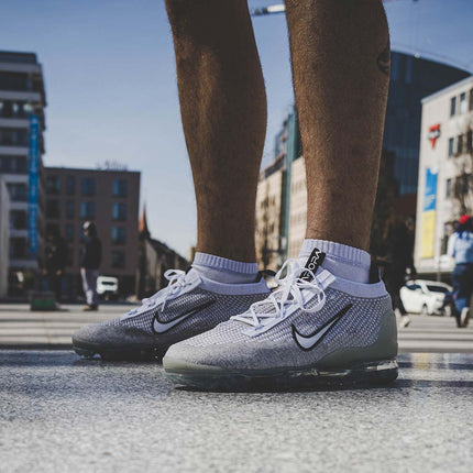 Nike Air VaporMax 2021 FlyKnit DH4084-100-