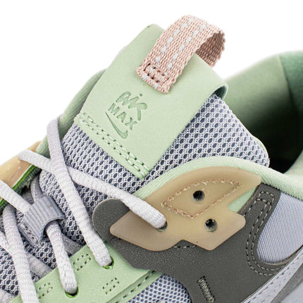 Nike Wmns Air Max 90 Futura DM9922-001-