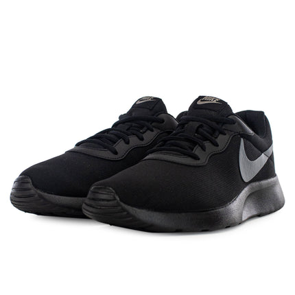 Nike Tanjun Refine DR4495-001-