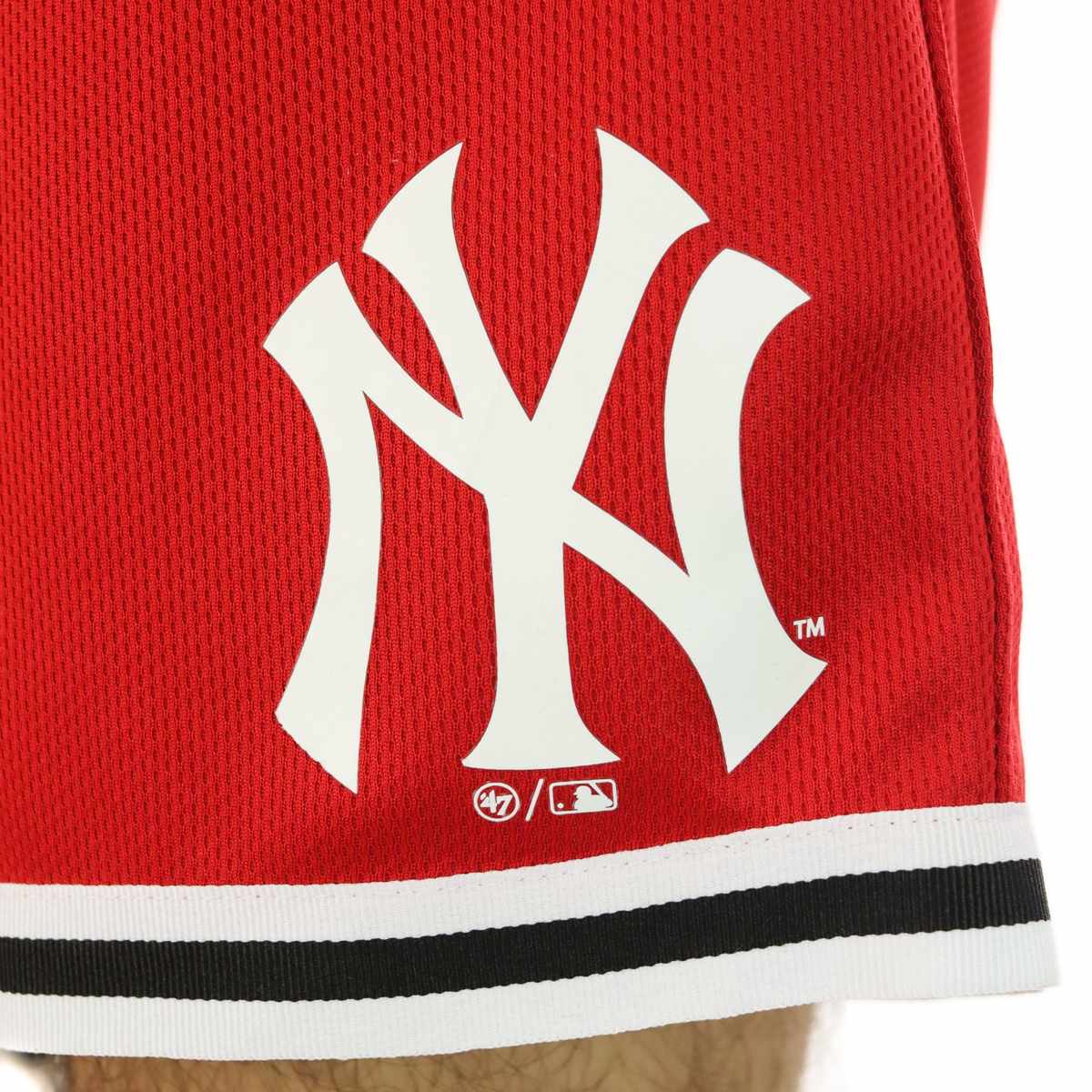 47 Brand New York Yankees MLB Back Court Grafton Short B17PEMBGS551987RD-