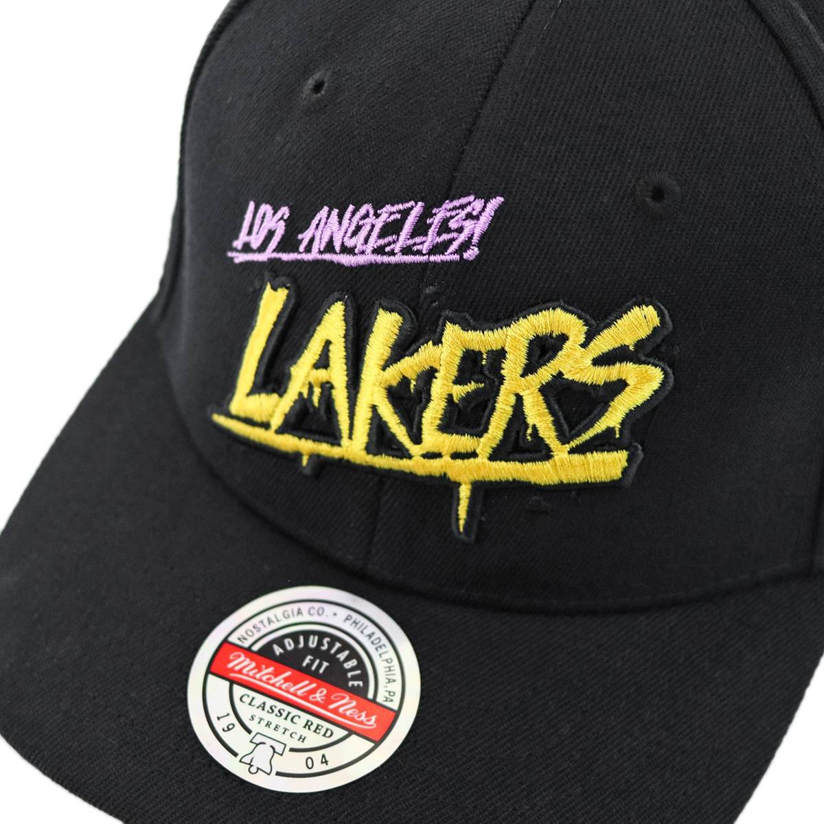Mitchell & Ness Los Angeles Lakers NBA HWC Slap Sticker Classic Red Snapback Cap HHSSINTL1091-LALBLCK-