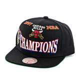 Mitchell & Ness Chicago Bulls NBA HCW 97 Champions Snapback Cap HHSS1077-CBUYYPPPBLCK-