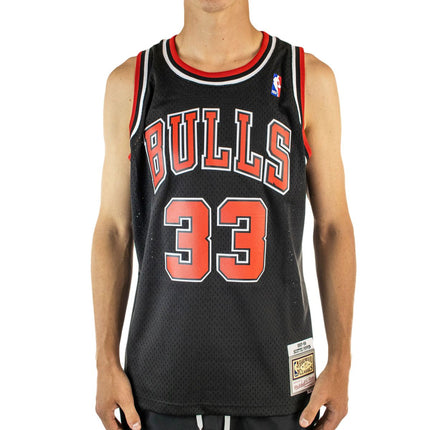 Mitchell & Ness Chicago Bulls NBA Scottie Pippen #33 Swingman Jersey 2.0 Trikot SMJYGS18151-CBUBLCK97SPI-