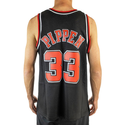 Mitchell & Ness Chicago Bulls NBA Scottie Pippen #33 Swingman Jersey 2.0 Trikot SMJYGS18151-CBUBLCK97SPI-