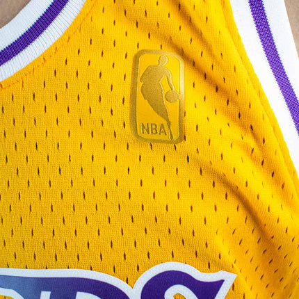 Mitchell & Ness Los Angeles Lakers NBA Swingman 1996-97 Shaquille O'Neal #34 2.0 Jersey Trikot SMJYGS18177-LALLTGD96SON-