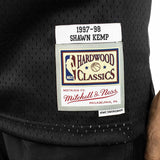 Mitchell & Ness Cleveland Cavaliers NBA Shawn Kemp #4 Swingman Jersey 2.0 Trikot SMJYAC19160-CCABLCK97SKE-