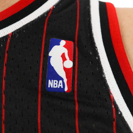 Mitchell & Ness Chicago Bulls NBA 2.0 Toni Kukoč #7 Swingman Jersey Trikot SMJYAC18082-CBUBLCK95TKU-