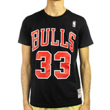 Mitchell & Ness Chicago Bulls Scottie Pippen NBA Name and Number T-Shirt BMTRINTL1074-CBUSPBLCK - schwarz