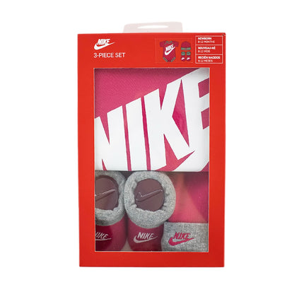 Nike Baby Set Futura Logo Box Mütze Strampler Socken Set 6-12 Monate MN0073-A4Y-