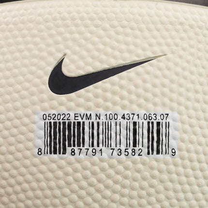 Nike Everyday Playground 8 Panel Graphic Basketball Größe 7 9017/36 9889 063-