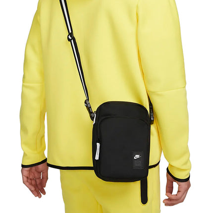 Nike Heritage Crossbody Force Tasche 4 Liter DR9809-010-