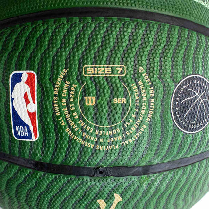 Wilson NBA Player Icon Outdoor Basketball Giannis Antetokounmpo Milwaukee Bucks Größe 7 WZ4006201XB7-