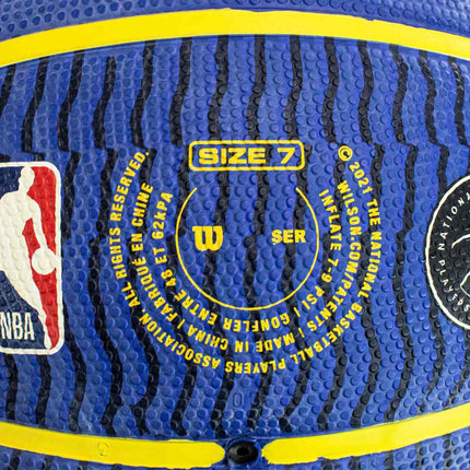 Wilson NBA Player Icon Outdoor Basketball Stephen Curry Golden State Warriors Größe 7 WZ4006101XB7-