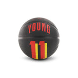 Wilson NBA Trae Young Atlanta Hawks Player Icon Mini Basketball Größe 3 WZ4013101XB3 - schwarz-rot