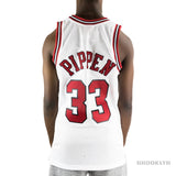 Mitchell & Ness Chicago Bulls Scottie Pippen #33 NBA Swingman Jersey 2.0 Trikot SMJYAC18054-CBUWHIT97SPI-